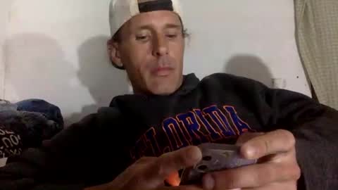 Snapshot of cumslutboi27 chatting on 03/11/25, 06:00 cumslutboi27 online show from 03/11/25, 06:00