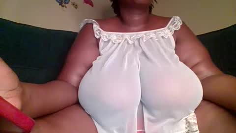 sweetpearl online show from 04/17/26, 08:28