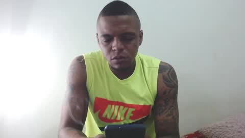 dominic and julieta... independent models online show from 12/04/24, 10:57