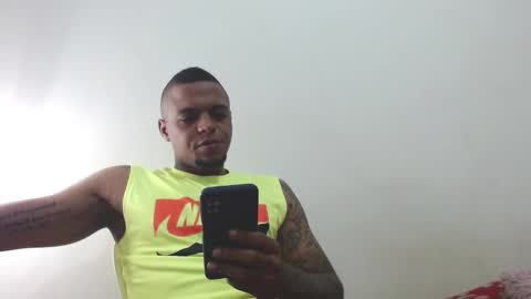 dominic and julieta... independent models online show from 12/05/24, 10:23