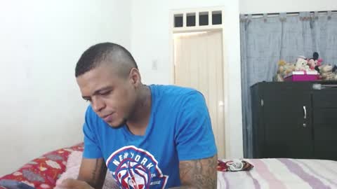 dominic and julieta... independent models online show from 12/06/24, 10:38