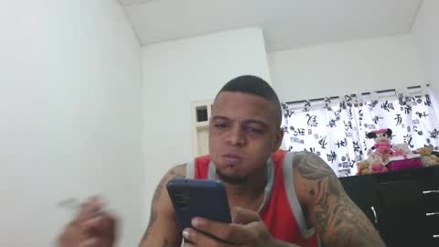 dominic and julieta... independent models online show from 01/05/25, 11:26