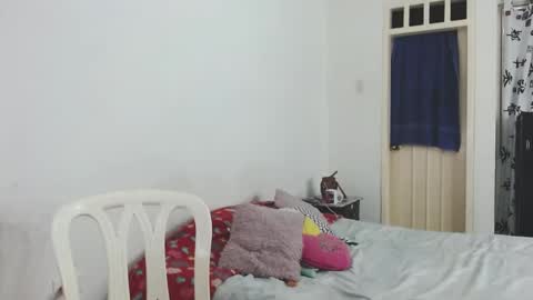 dominic and julieta... independent models online show from 01/07/25, 01:17