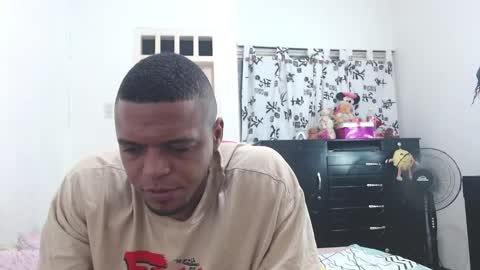 dominic and julieta... independent models online show from 03/06/25, 10:41