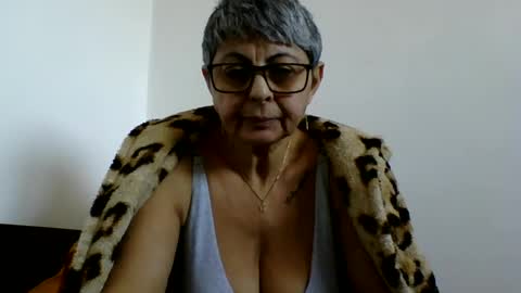 Snapshot of cuplu4346529860 chatting on 01/02/25, 11:41 couple online show from 01/02/25, 11:41