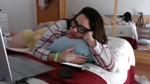 cuquita83 online show from 04/04/26, 02:36