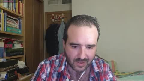 Snapshot of curiosillo1983 chatting on 09/13/25, 04:18 curiosillo1983 online show from 09/13/25, 04:18