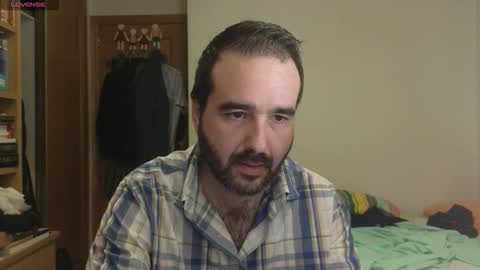 Snapshot of curiosillo1983 chatting on 09/21/25, 03:35 curiosillo1983 online show from 09/21/25, 03:35