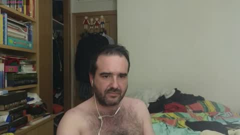 Snapshot of curiosillo1983 chatting on 09/28/25, 03:23 curiosillo1983 online show from 09/28/25, 03:23