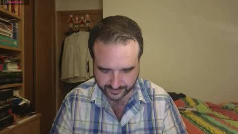 Snapshot of curiosillo1983 chatting on 09/30/25, 03:28 curiosillo1983 online show from 09/30/25, 03:28