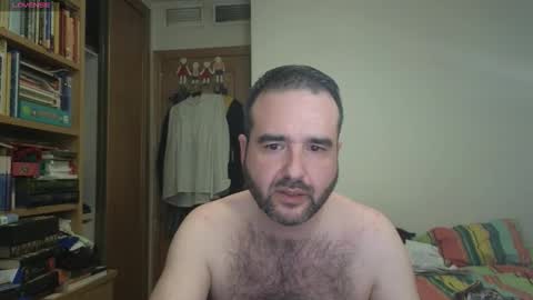 Snapshot of curiosillo1983 chatting on 10/04/25, 02:20 curiosillo1983 online show from 10/04/25, 02:20