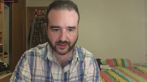 Snapshot of curiosillo1983 chatting on 10/08/25, 10:07 curiosillo1983 online show from 10/08/25, 10:07