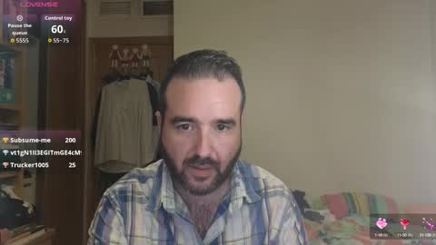 Snapshot of curiosillo1983 chatting on 10/12/25, 05:34 curiosillo1983 online show from 10/12/25, 05:34