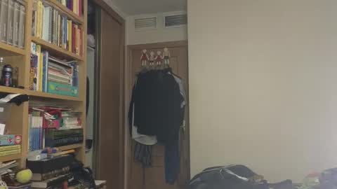 Snapshot of curiosillo1983 chatting on 12/02/25, 03:51 curiosillo1983 online show from 12/02/25, 03:51