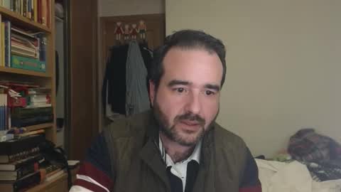 Snapshot of curiosillo1983 chatting on 12/04/25, 07:44 curiosillo1983 online show from 12/04/25, 07:44