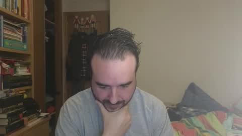 Snapshot of curiosillo1983 chatting on 12/14/25, 12:10 curiosillo1983 online show from 12/14/25, 12:10