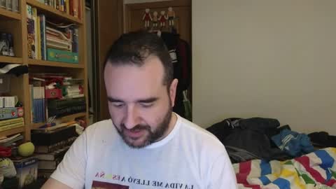 curiosillo1983 online show from 04/06/26, 07:53