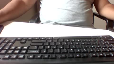 Snapshot of curious_aussie11 chatting on 01/10/25, 12:27 Carl online show from 01/10/25, 12:27