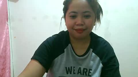 Snapshot of curious_girl247 chatting on 12/26/24, 11:24 curious_girl247 online show from 12/26/24, 11:24