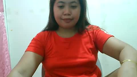 Snapshot of curious_girl247 chatting on 01/03/25, 11:35 curious_girl247 online show from 01/03/25, 11:35