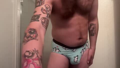 Snapshot of curiousbwcc chatting on 11/19/25, 02:22 curiousbwcc online show from 11/19/25, 02:22