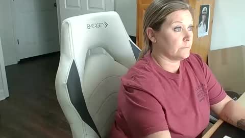 curious couple online show from 01/24/25, 06:56