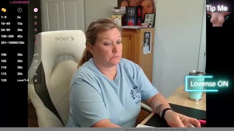 curious couple online show from 02/25/25, 03:38