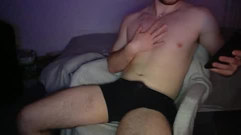 Snapshot of curiousharryxx chatting on 02/28/25, 10:28 BritishHarry online show from 02/28/25, 10:28