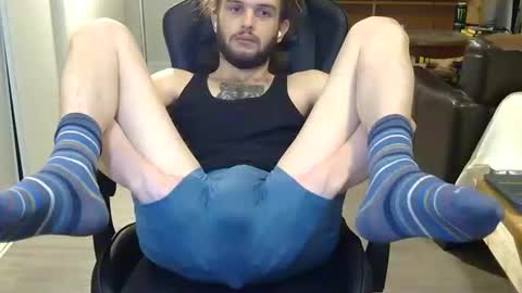 curiouss25 online show from 02/18/26, 09:05