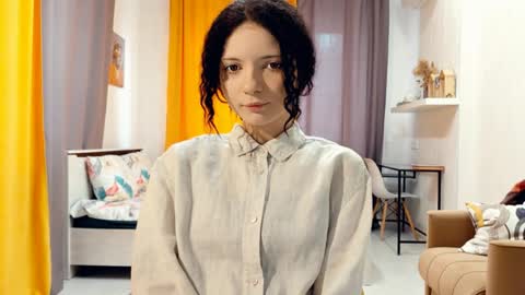 Kira online show from 04/19/26, 03:22