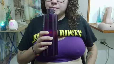 Vannesa online show from 05/15/26, 03:57