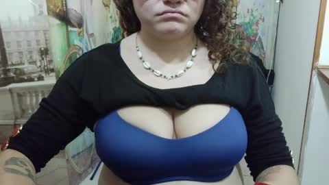 Vannesa online show from 05/20/26, 04:40