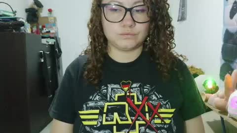 Vannesa online show from 05/26/26, 03:02
