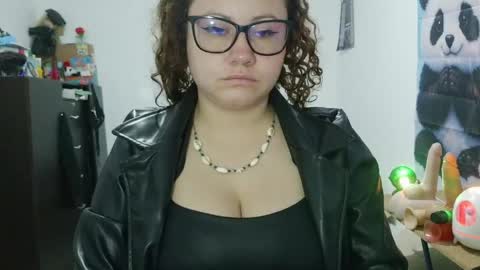 Vannesa online show from 05/30/26, 01:03