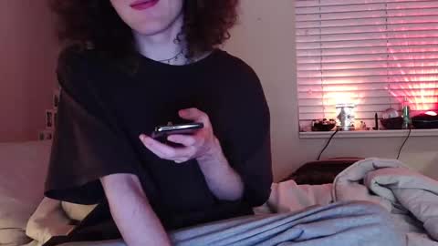 curly fries online show from 04/17/26, 06:27