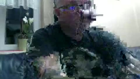 Snapshot of curtus14 chatting on 11/20/25, 09:25 curtus14 online show from 11/20/25, 09:25