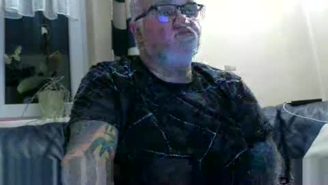 curtus14 online show from 05/06/26, 08:36