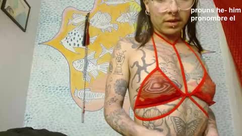 Snapshot of curuba_ chatting on 12/25/24, 01:09 Curuba online show from 12/25/24, 01:09