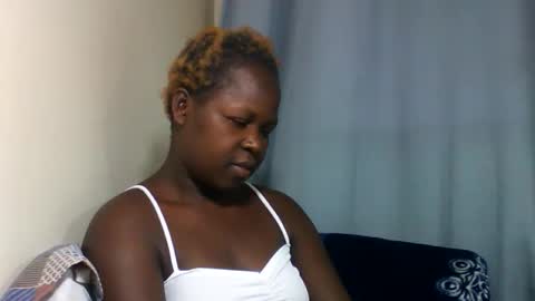 Snapshot of curvy294 chatting on 04/23/26, 04:53 SALLY online show from 04/23/26, 04:53