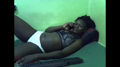 curvy_corazon1 online show from 10/13/25, 06:24