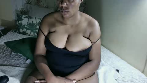 curvybae45 online show from 10/11/25, 03:39