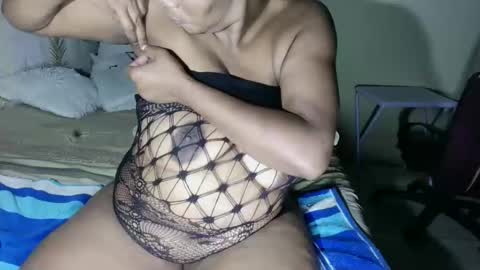 curvybae45 online show from 02/25/26, 08:40