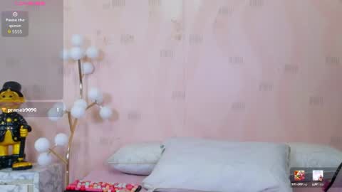 Snapshot of curvybuffgirl chatting on 07/10/26, 07:38 Michel online show from 07/10/26, 07:38