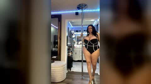 curvyfunlover online show from 06/10/26, 09:30