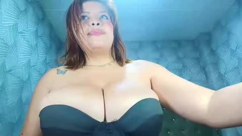 Julieth online show from 05/08/26, 07:52