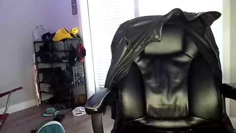 Snapshot of curvylucifinaxxx chatting on 12/05/24, 11:18 Lucifina ganja kittens online show from 12/05/24, 11:18