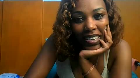 Snapshot of curvylyin chatting on 05/09/26, 01:27 curvylyin online show from 05/09/26, 01:27