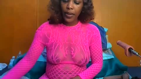 Snapshot of curvylyin chatting on 05/11/26, 11:27 curvylyin online show from 05/11/26, 11:27