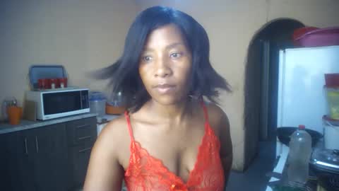 curvypear76x online show from 02/09/26, 09:02