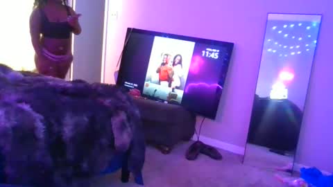 Snapshot of curvyychocolate chatting on 02/17/25, 05:43 curvyychocolate online show from 02/17/25, 05:43